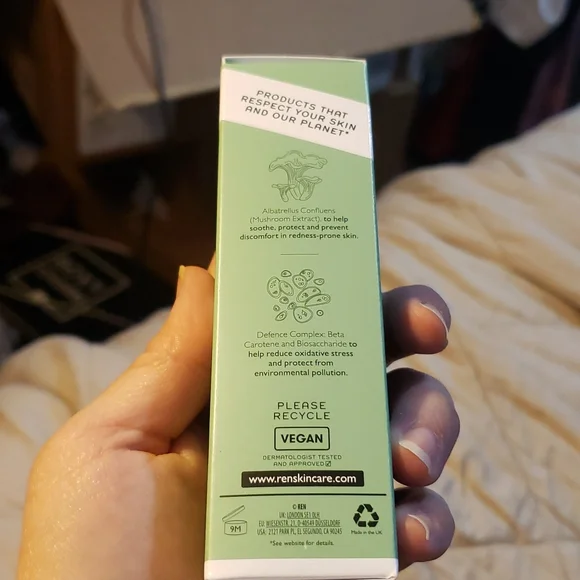 Ren Clean Skincare Evercalm Redness Relief Serum